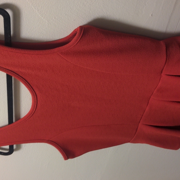 Fitted Peplum Red Dress - Picture 5 of 8